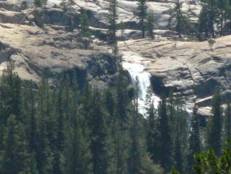 Approaching Glen Aulin
